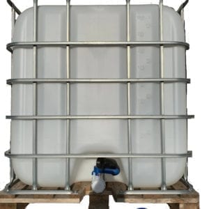 1000l IBC Wassertank auf Holzpalette
